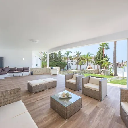 Villa Jazz With 7 Bedrooms, Close To Fontanilla Beach In Marbella
