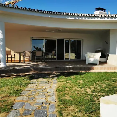 Villa Jazz With 7 Bedrooms, Close To Fontanilla Beach In Marbella