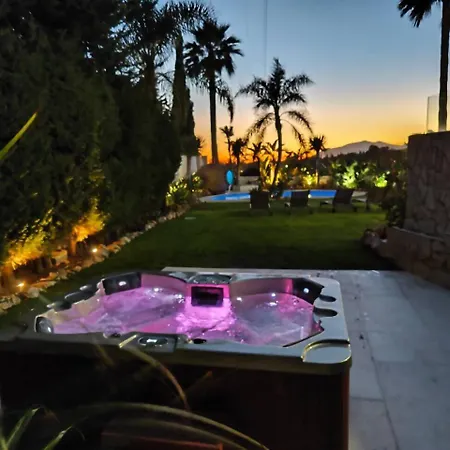Villa Jazz With 7 Bedrooms, Close To Fontanilla Beach In Marbella