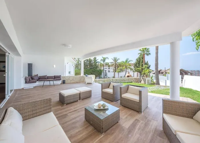 Modern Close To Fontanilla